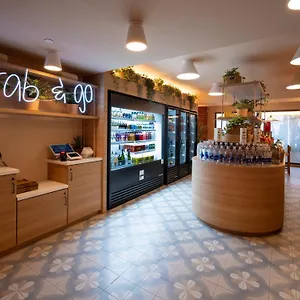 Hibird- And 4* San Juan
